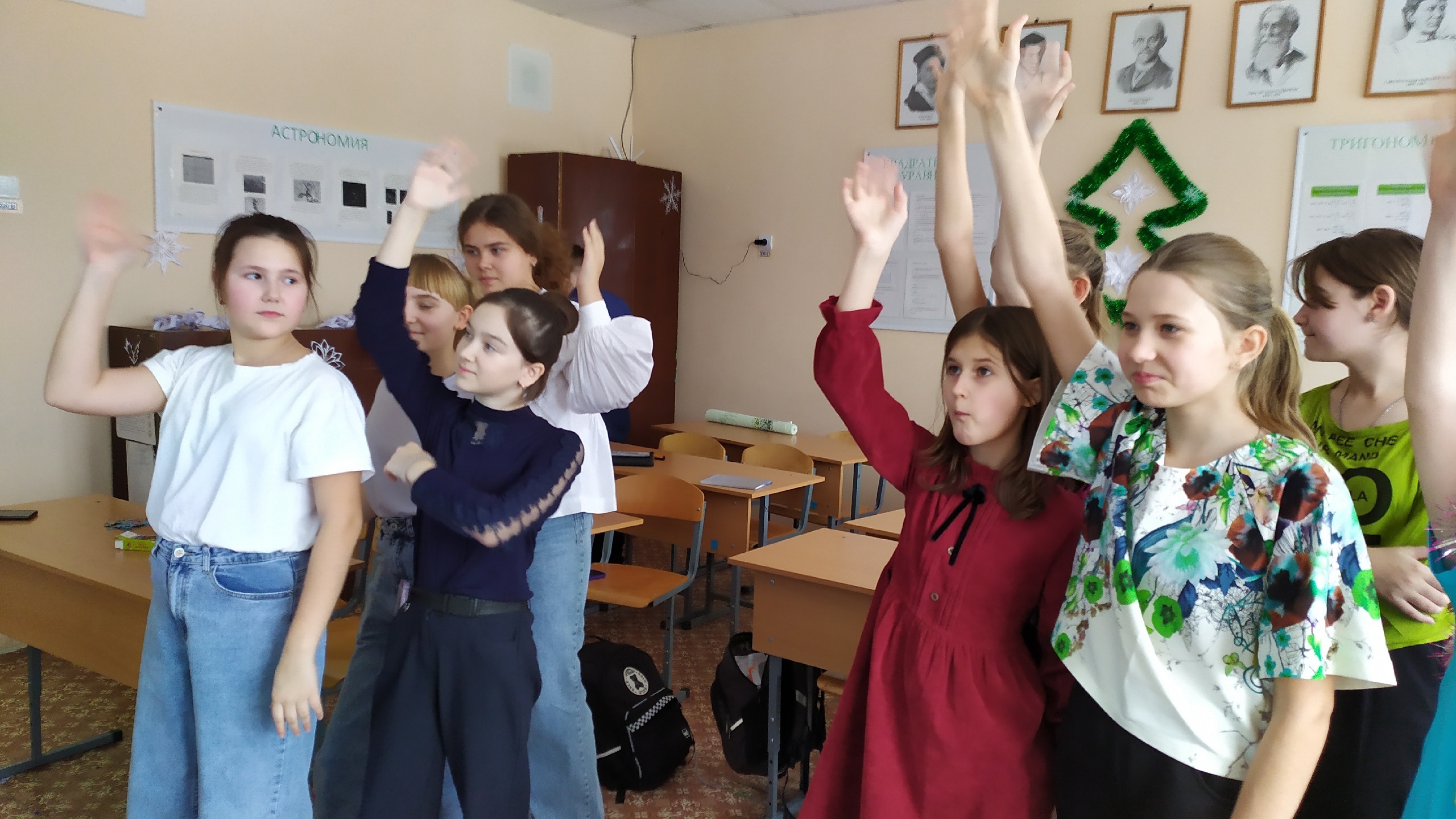 Новогодняя музыкальная викторина «Угадай мелодию».