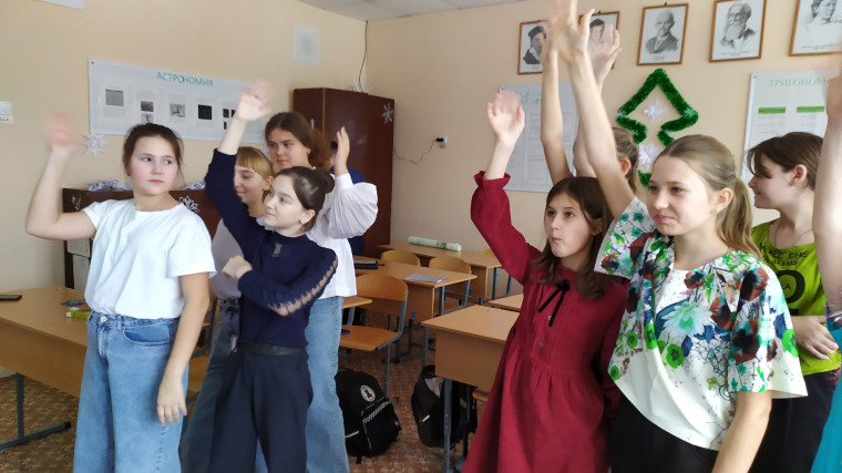 Новогодняя музыкальная викторина «Угадай мелодию».